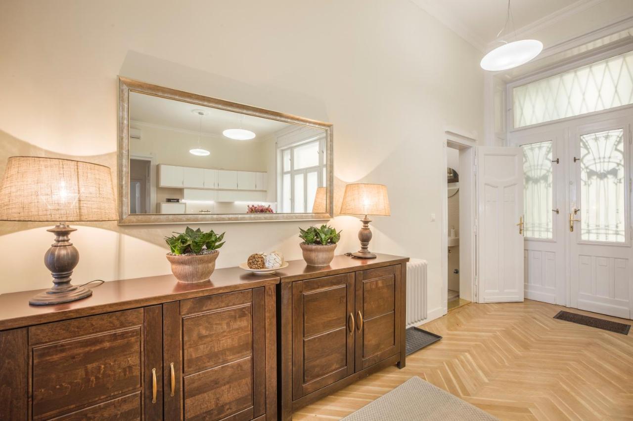 Modernized Unique Huge Central Apartment On 135Sqm Budapest Exterior foto