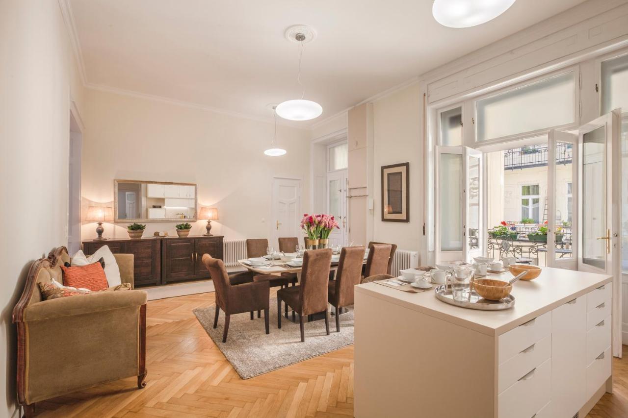 Modernized Unique Huge Central Apartment On 135Sqm Budapest Exterior foto